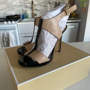 MICHAEL KORS 7.5 Two toned heels